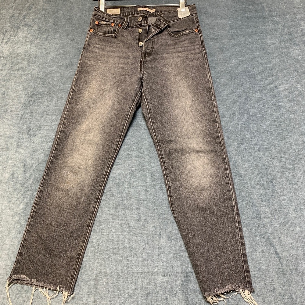 Levi's Wedgie Straight Leg Jeans Womens 26 Gray Denim Frayed Hem Button Fly